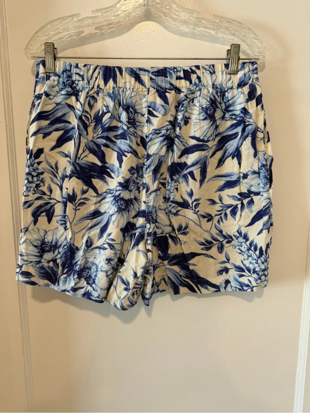 Ellen Tracy shorts